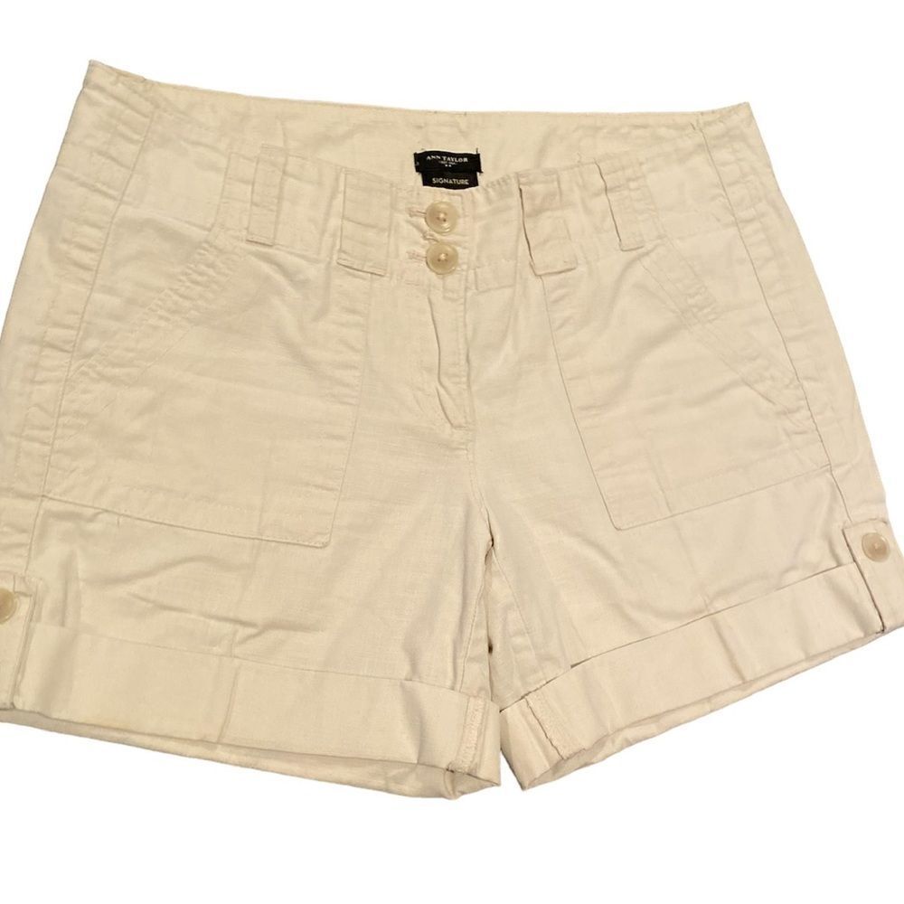 Ann Taylor Off White Shorts Size 2